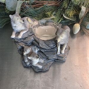 Wolf Family Tealight Candle Holder - Gray and Cream